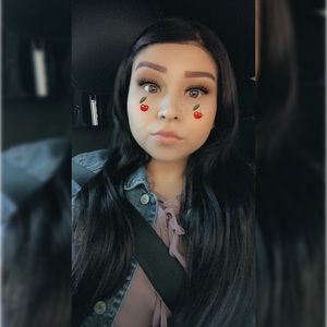 Meet your Posher, Cristina